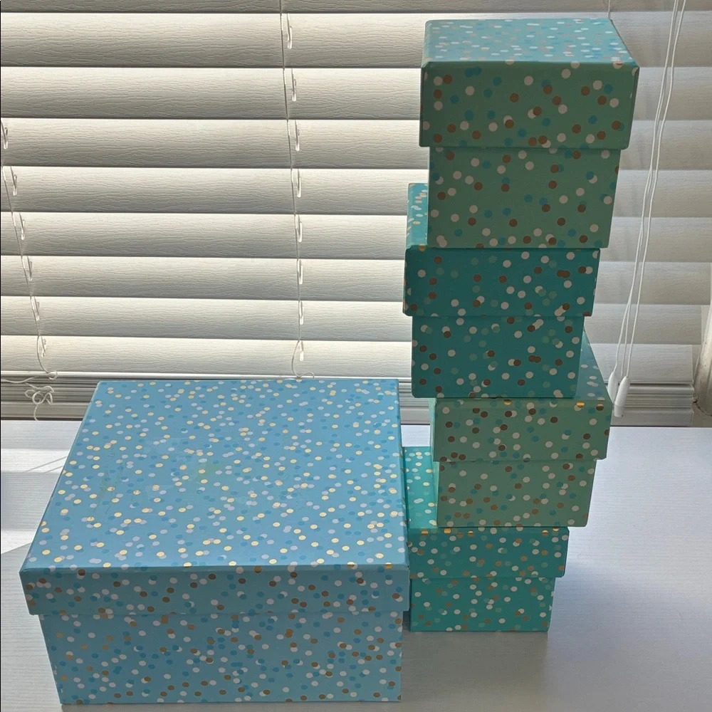 Clementine Blue and Gold White Polka Dot Party Gift Box With 4 Mini Boxes